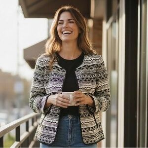 Patterned Open-Front Women's Jacket in Black & Cream